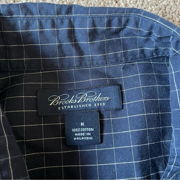 Brooks Brothers Men's Medium Button-up Shirt - Picture 5 of 6